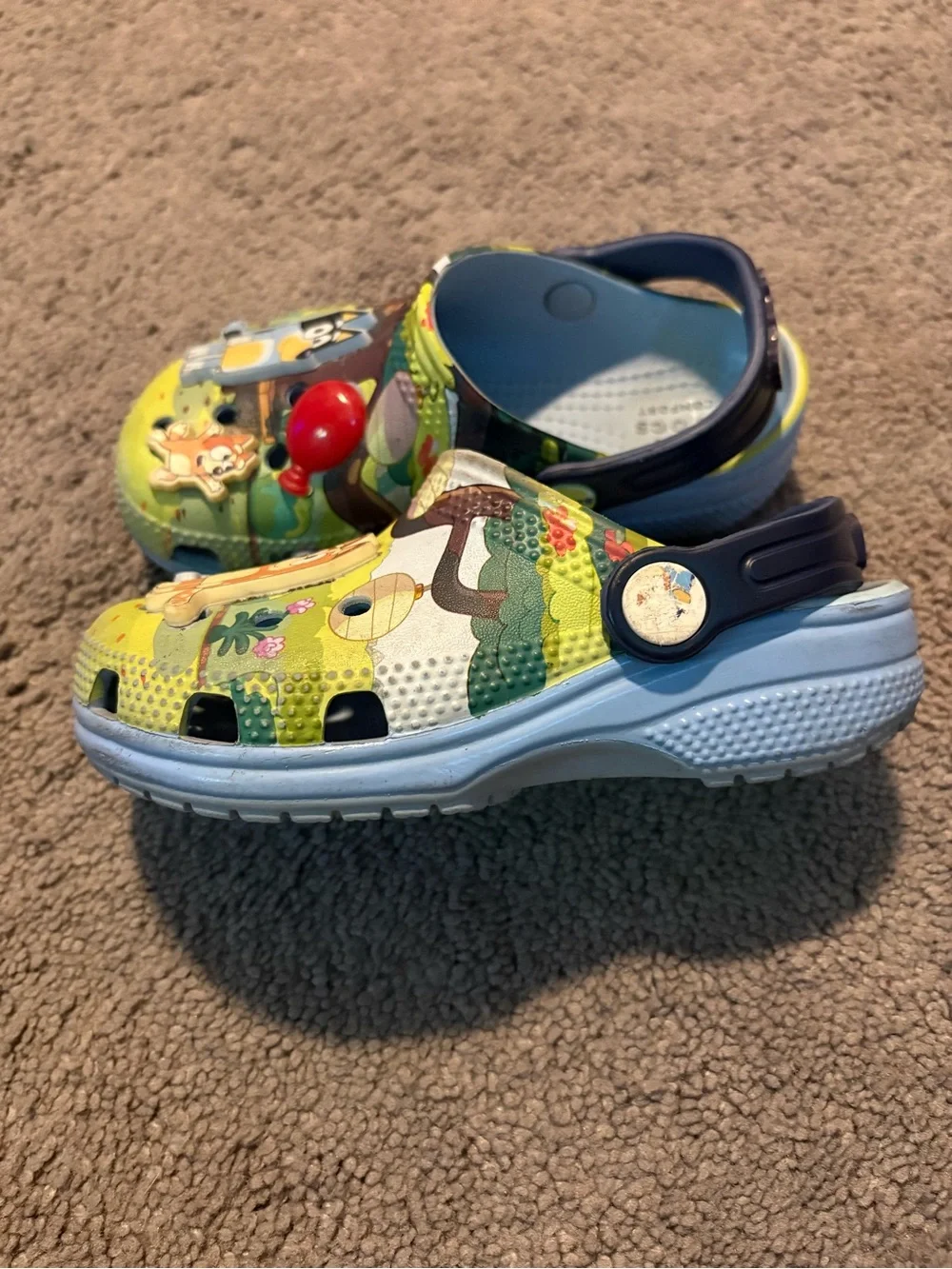 Crocs Bluey collab 10c